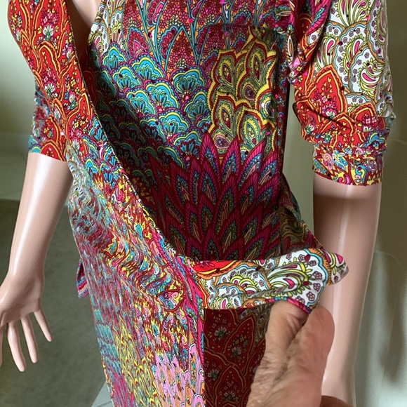 Elyssa Suzanne printed with sequins wrap dress - Picture 7 of 7